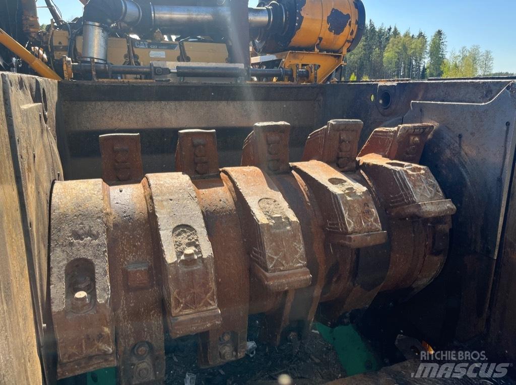 CBI 6400 T Машины для измельчения пней