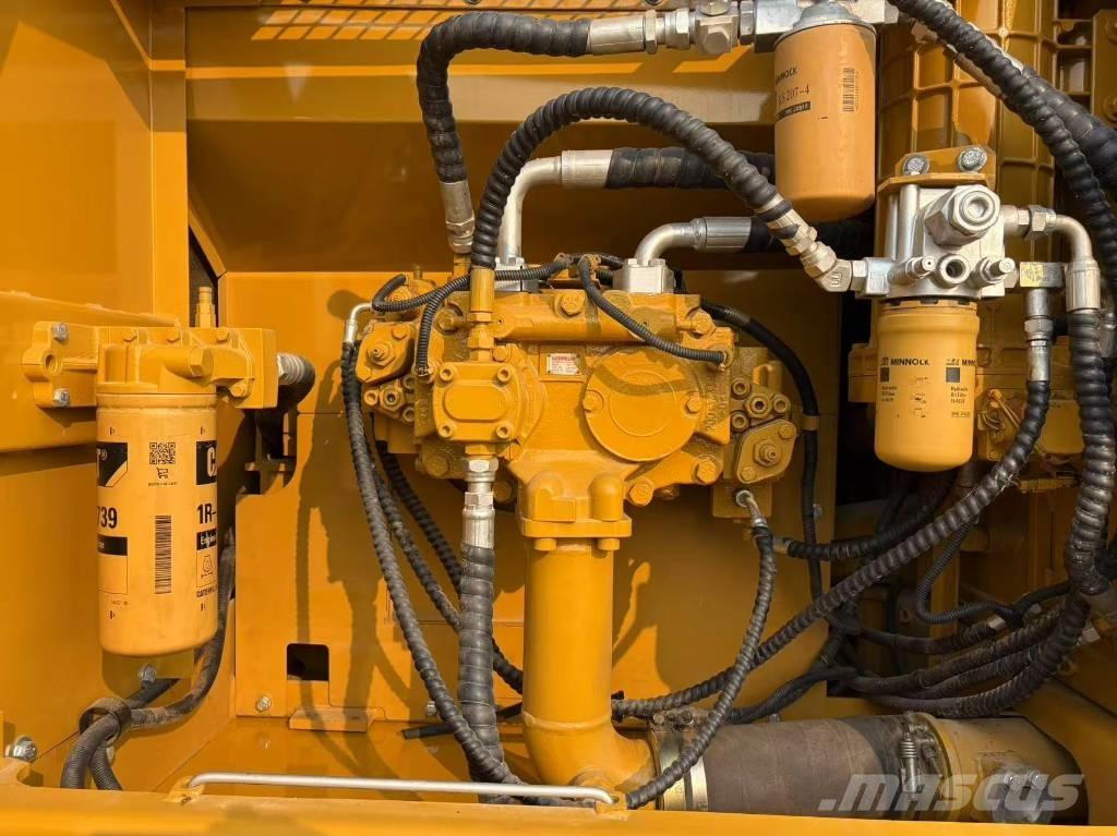 CAT 325 Гусеничные экскаваторы