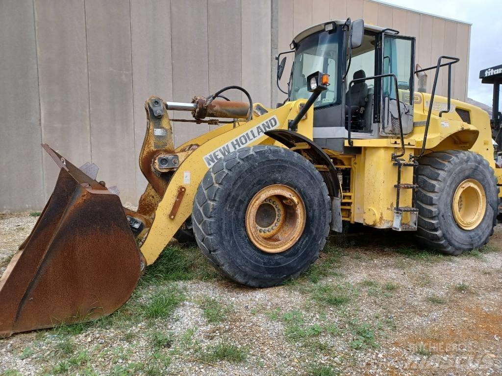 New Holland W271 Фронтальные погрузчики