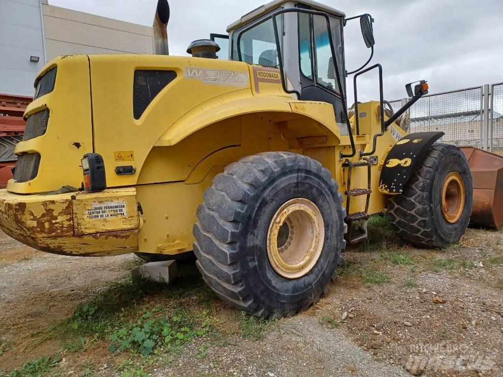 New Holland W271 Фронтальные погрузчики
