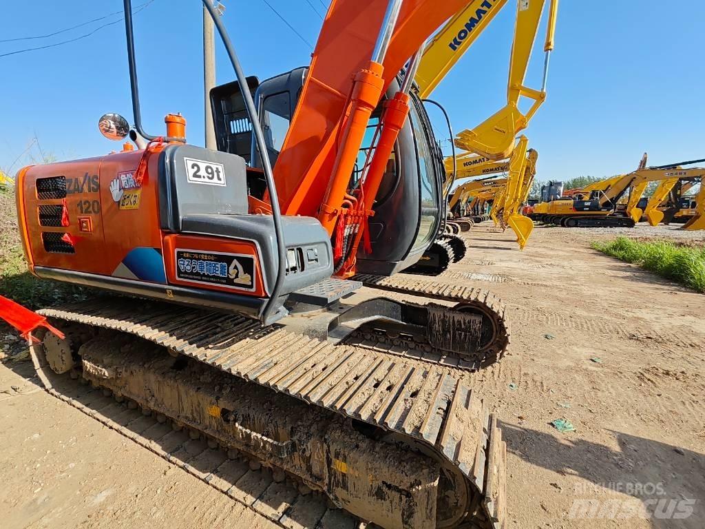 Hitachi ZX 120 Гусеничные экскаваторы