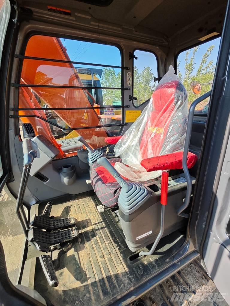 Hitachi ZX 120 Гусеничные экскаваторы