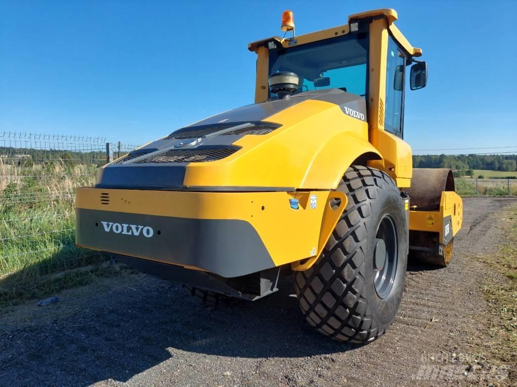Volvo SD 115 B Грунтовые катки