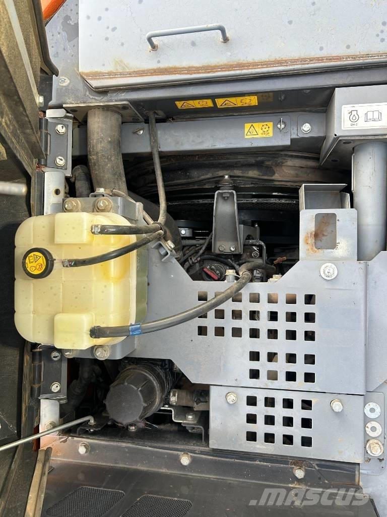 Hitachi ZX 135 US-6 Гусеничные экскаваторы