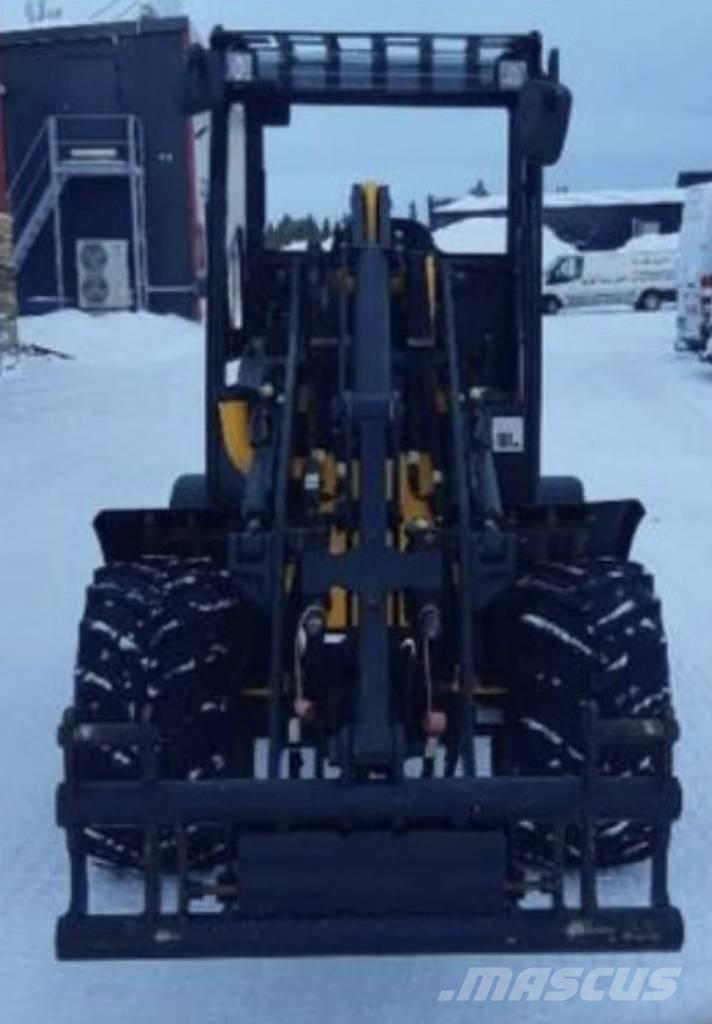 JCB 403 Малые погрузчики