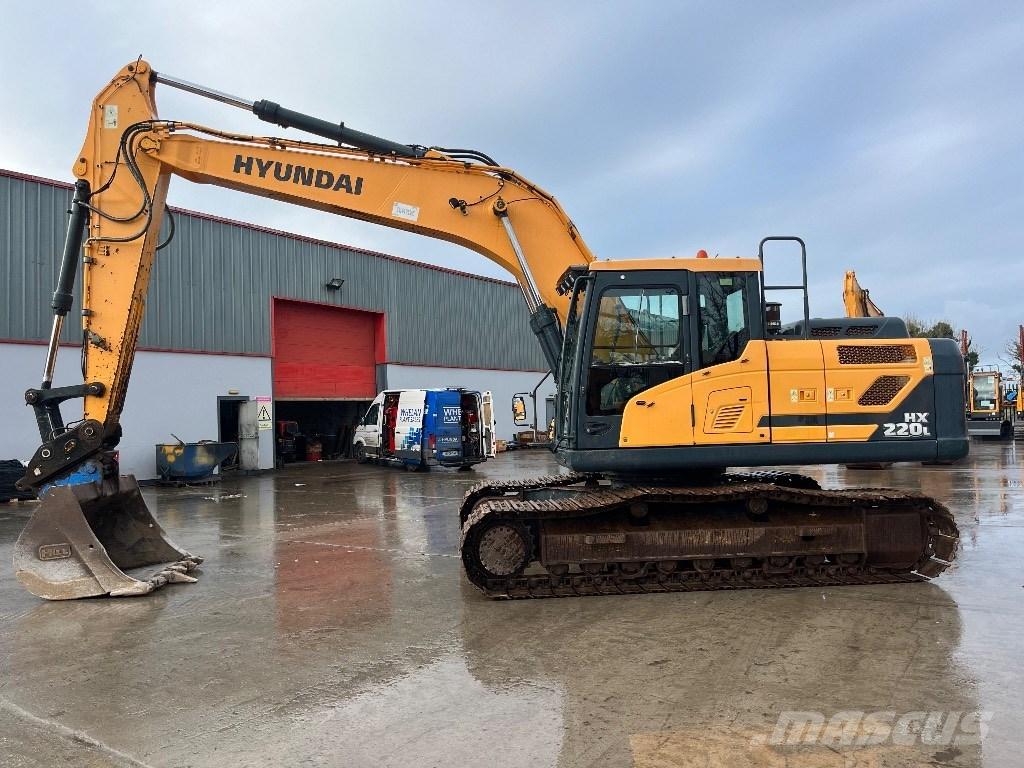 Hyundai HX 220 L Гусеничные экскаваторы