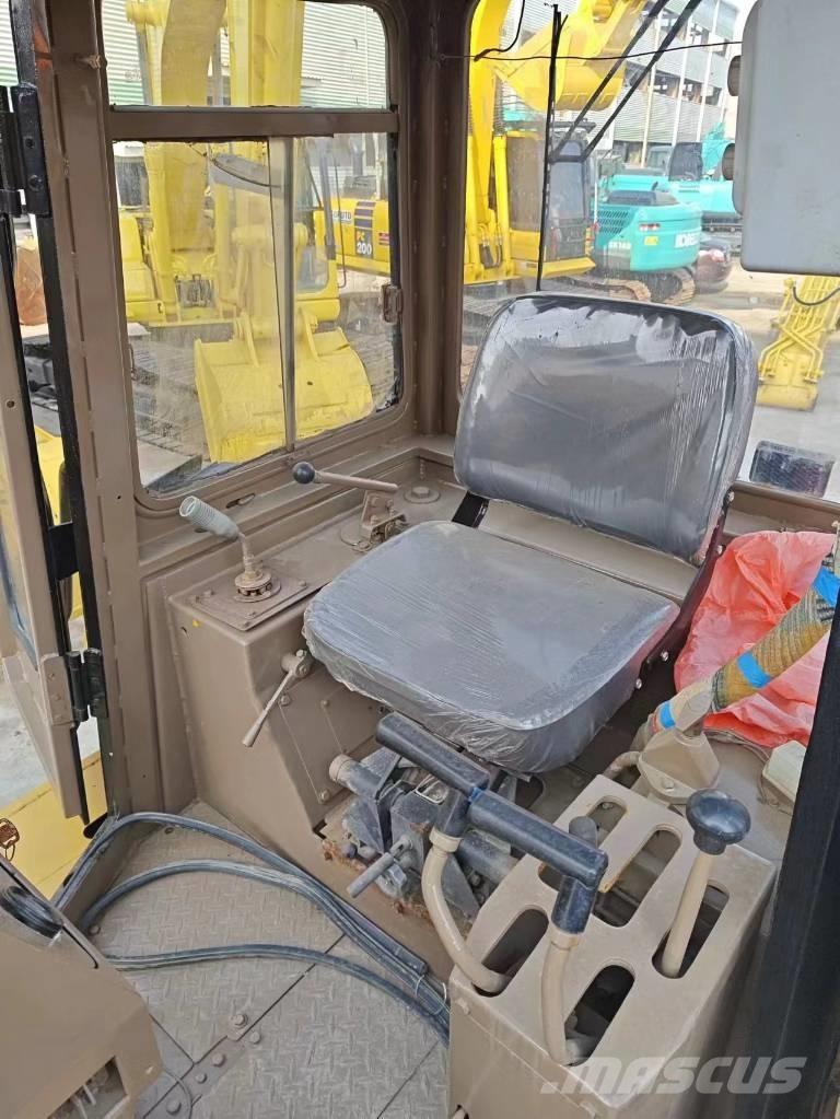 CAT D 6 G Гусеничные бульдозеры