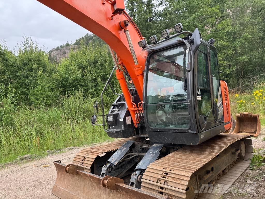 Hitachi ZX135USBL-6 Гусеничные экскаваторы