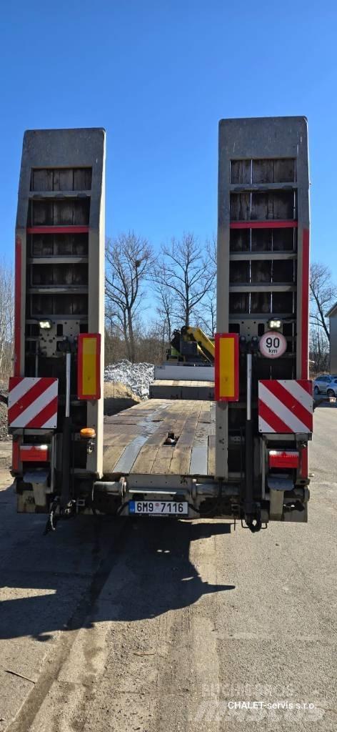 Schwarzmüller D40R Низкорамные полуприцепы