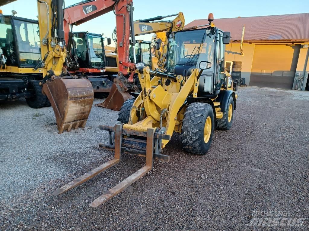 CAT 907 M Фронтальные погрузчики
