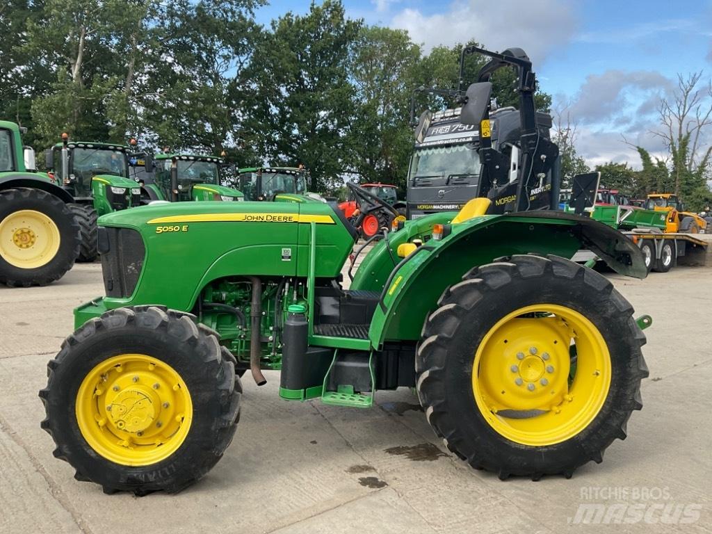 John Deere 5050E Трактора