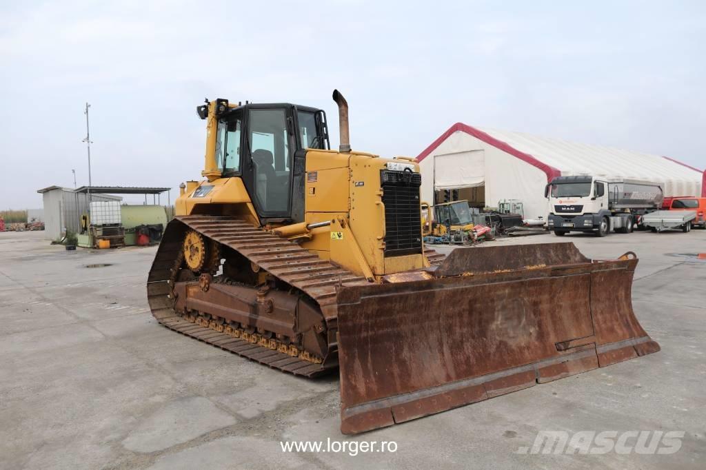 CAT D 6 N Гусеничные бульдозеры