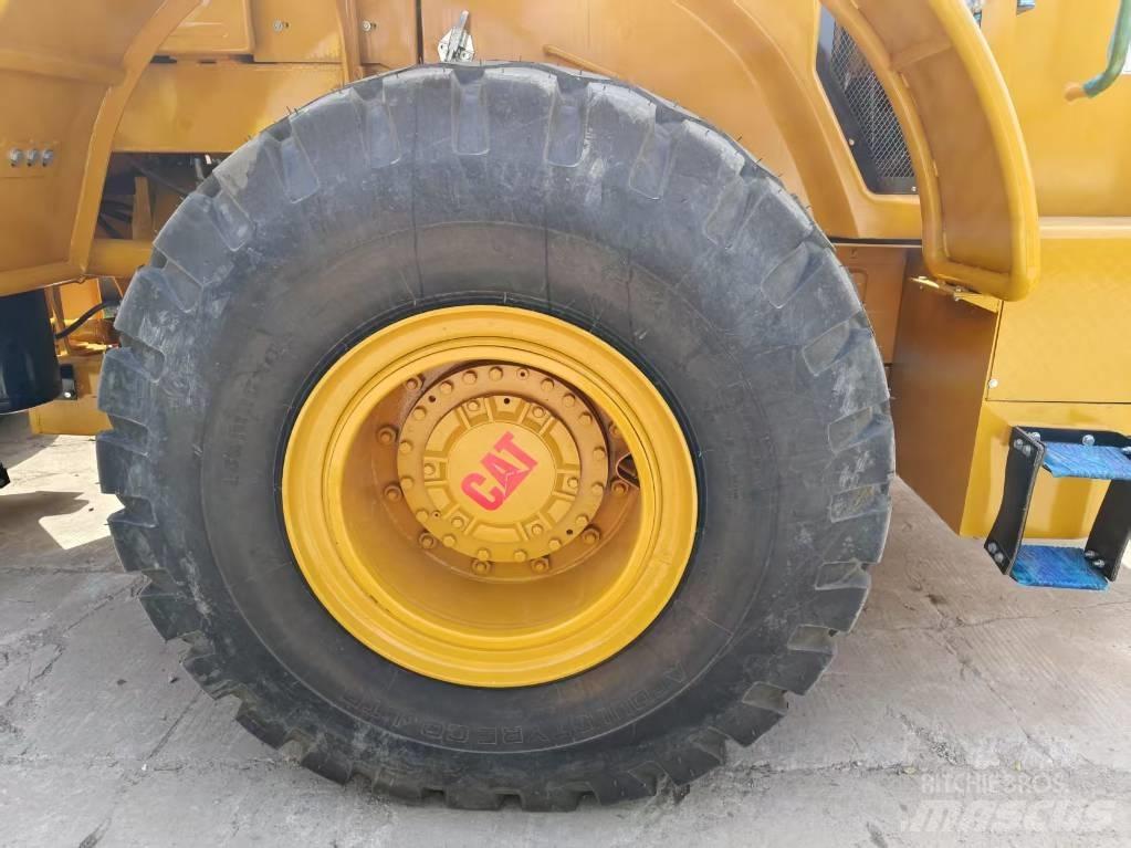 CAT 950 GC Фронтальные погрузчики