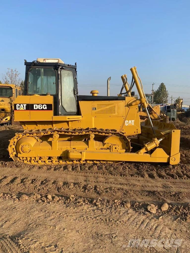 CAT D 6 G Гусеничные бульдозеры