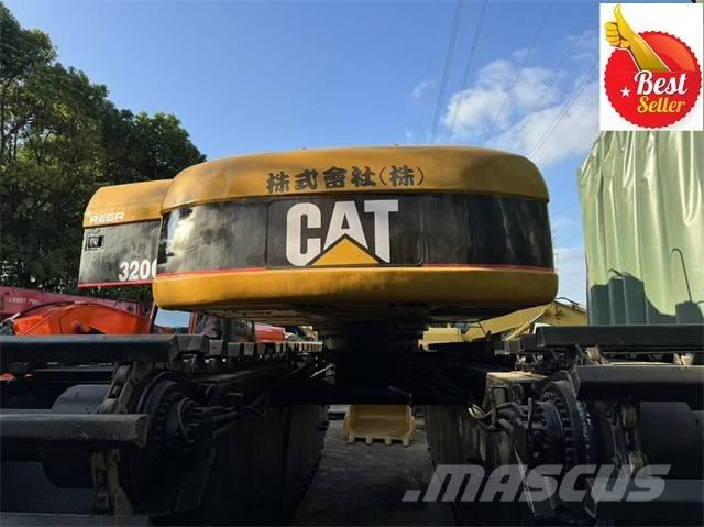 CAT 320 C Экскаваторы-амфибии