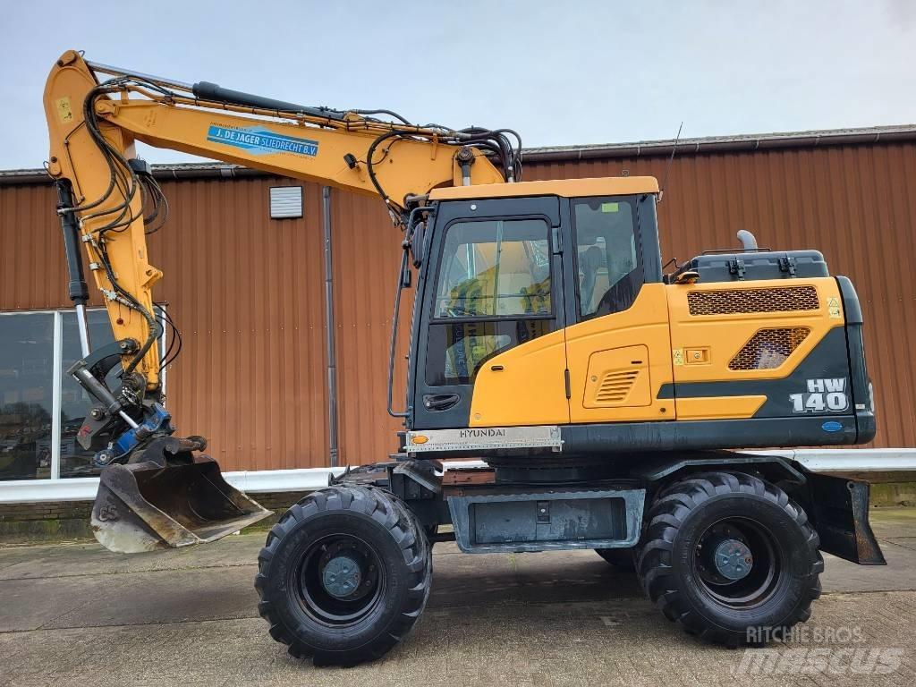 Hyundai HW 140 Колёсные экскаваторы