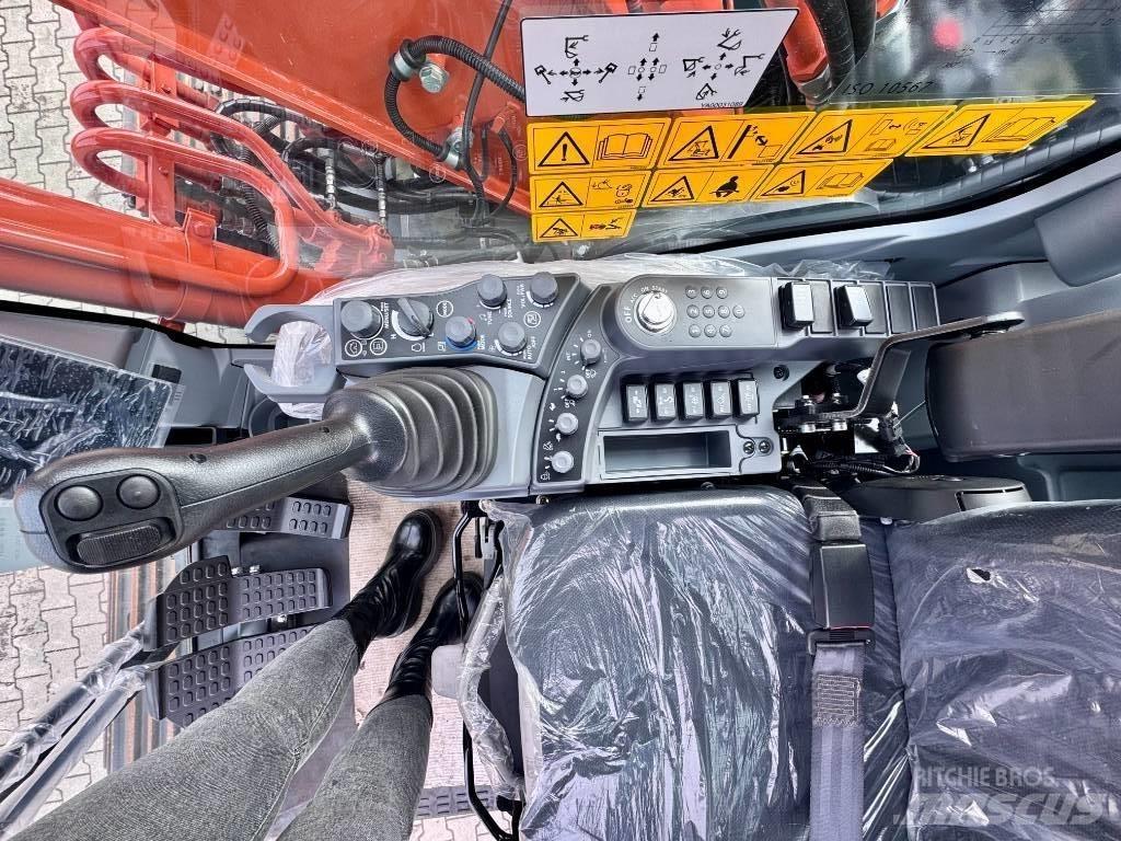 Hitachi ZX160LC-7 Гусеничные экскаваторы