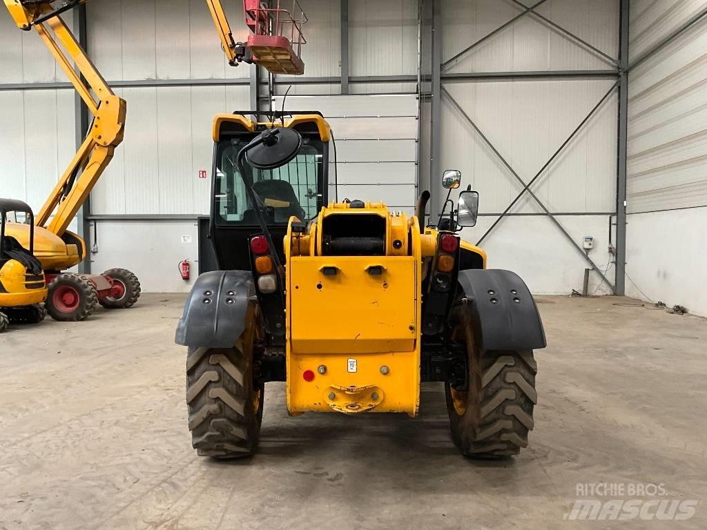 JCB 535-125 Телескопические погрузчики