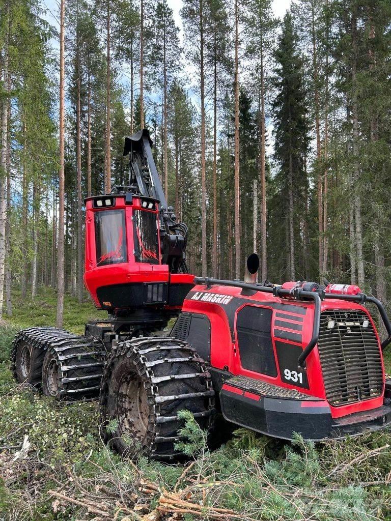 Komatsu 931 Харвестеры