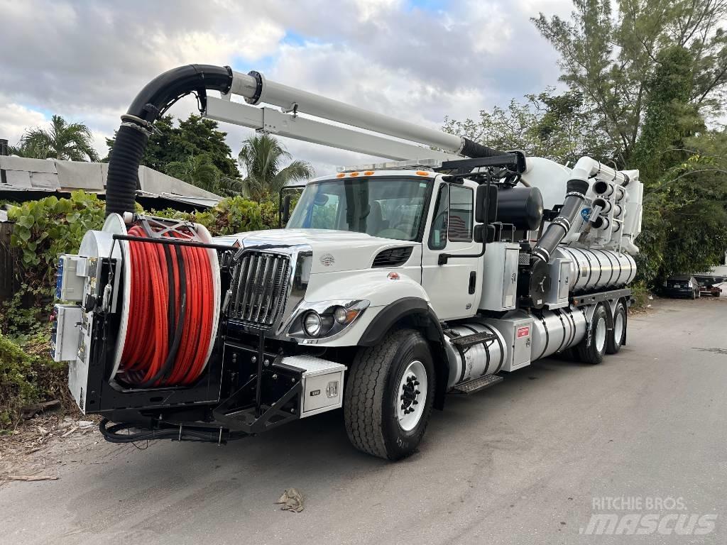International 7500 Ассенизаторские машины