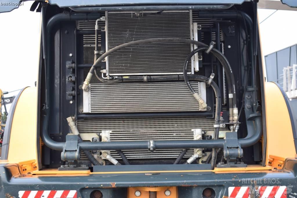 Hyundai HL 965 Фронтальные погрузчики