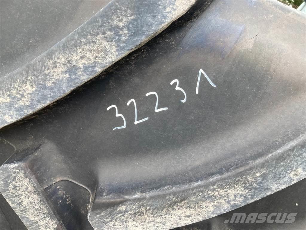 Mitas 2x 650/65R42 Навесное оборудование и запчасти