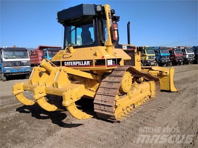 CAT D 6 M Гусеничные бульдозеры