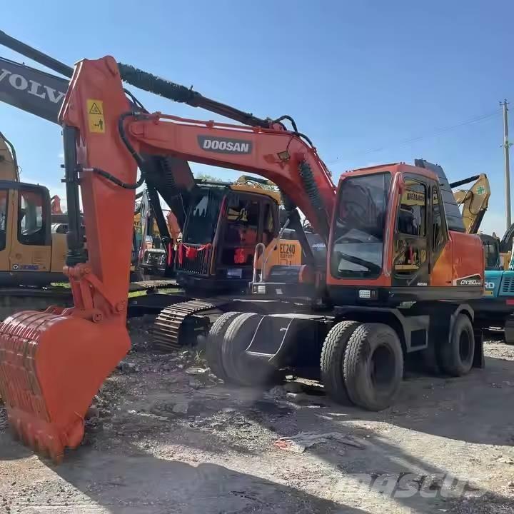 Doosan DX150W Колёсные экскаваторы