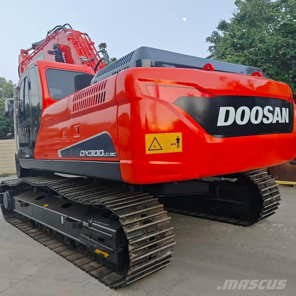 Doosan DX 300 LC Гусеничные экскаваторы