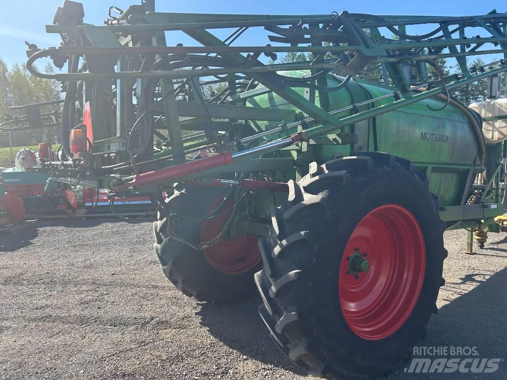 Moteska M2500 Прицепные опрыскиватели
