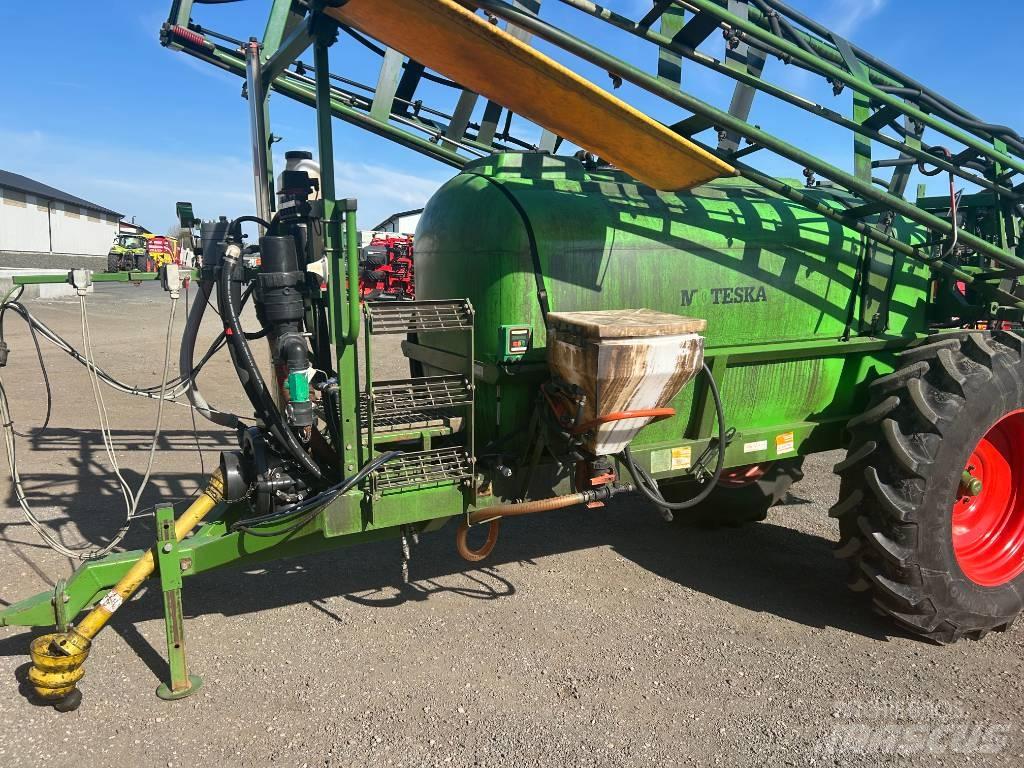 Moteska M2500 Прицепные опрыскиватели
