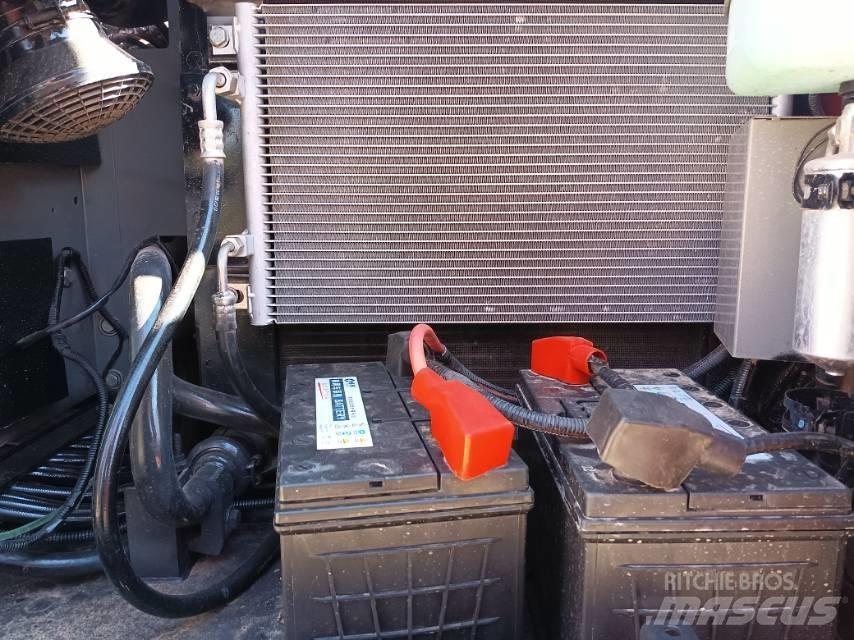 Hitachi ZX 120 Малые экскаваторы 7т-12т