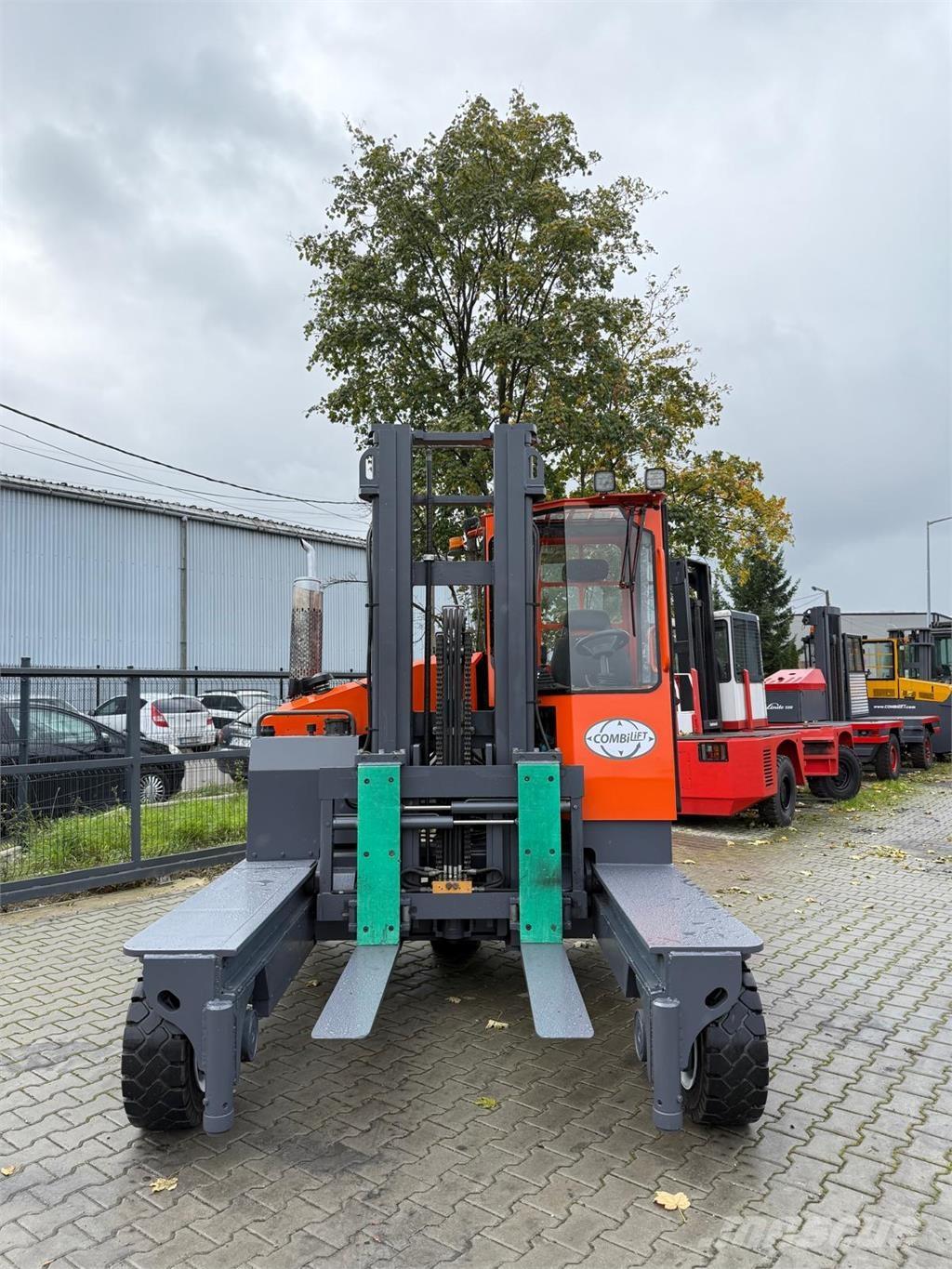 Combilift C5000 XL 4-x ходовые ричтраки