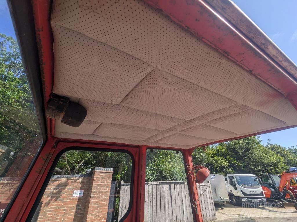 Massey Ferguson 240 Трактора