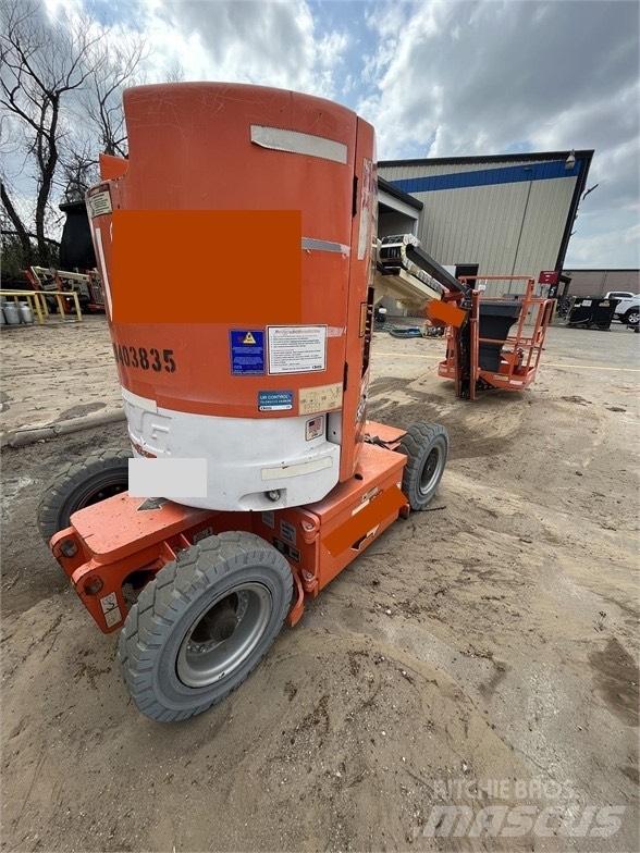 JLG E 300 AJP Ножничные подъемники