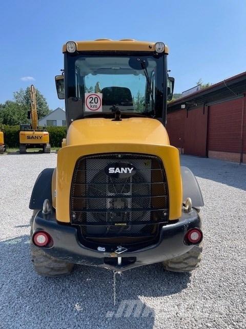 Sany SW 105 Фронтальные погрузчики