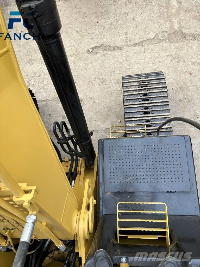 CAT CAT320D Гусеничные экскаваторы
