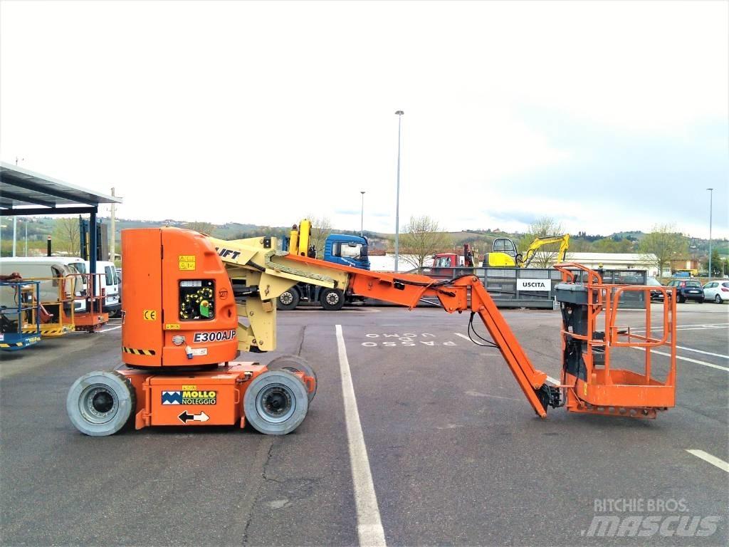 JLG E 300 AJP Коленчатые подъемники