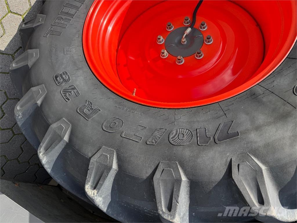 CLAAS Jaguar 940 Прицепные кормоуборочные комбайны