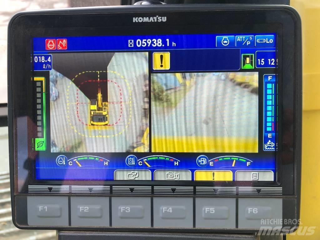 Komatsu PC490LC-11 Гусеничные экскаваторы