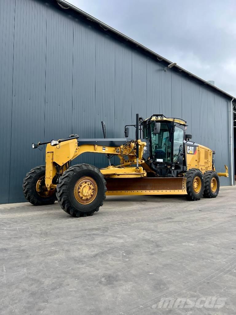 CAT 140M2 AWD Грейдеры