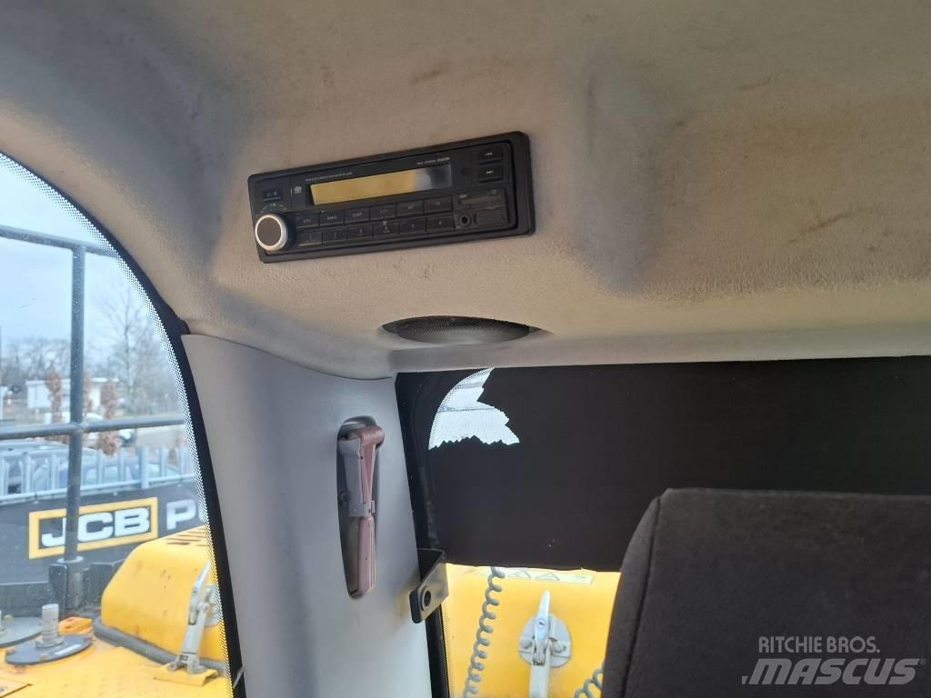 JCB JS 160 W Колёсные экскаваторы
