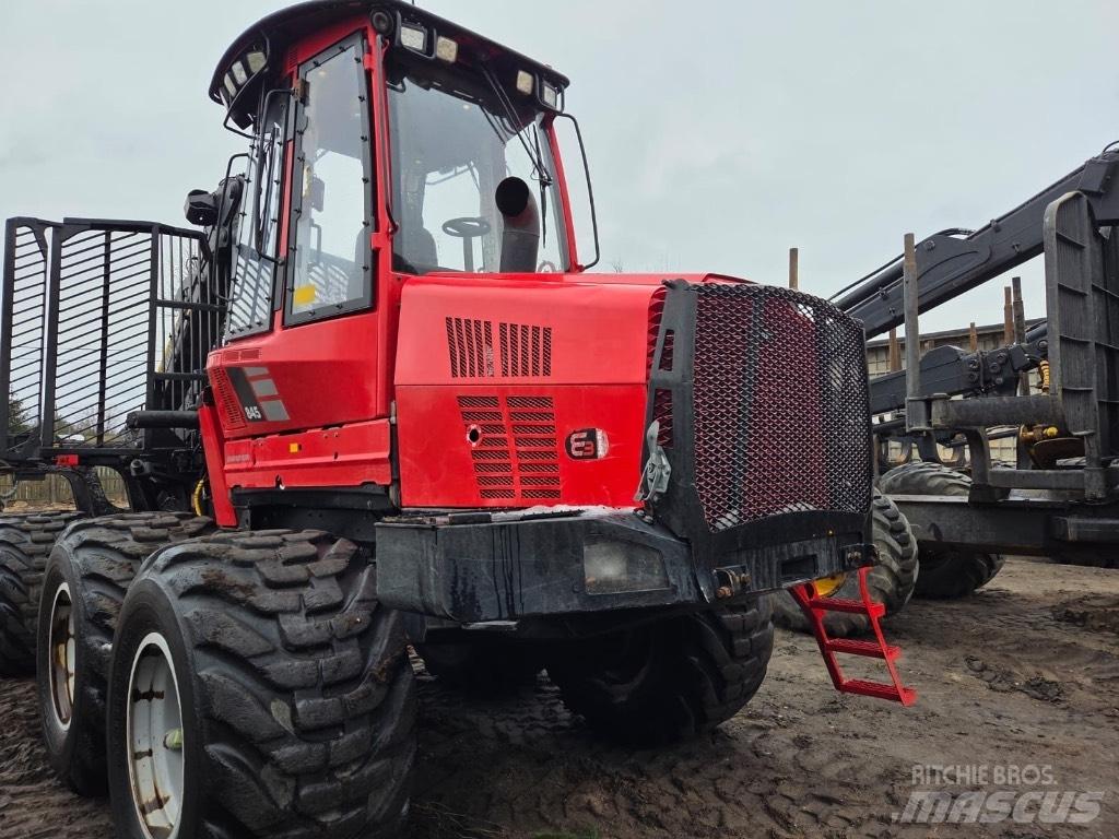 Komatsu 845 Форвардеры