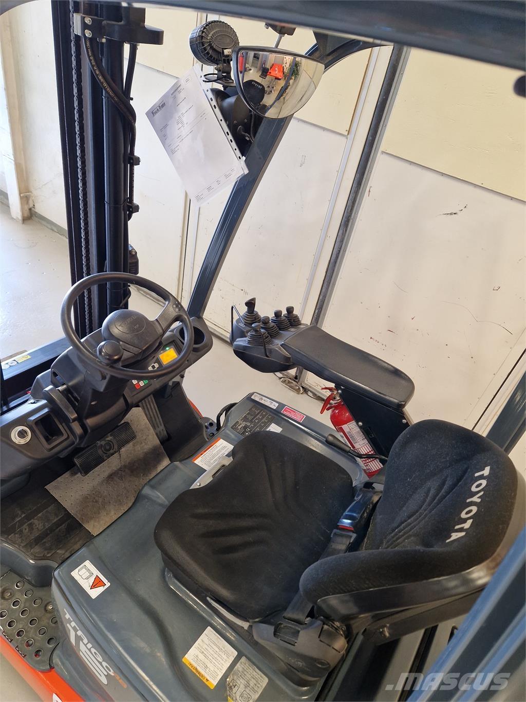 Toyota 8FBE15T Электропогрузчики