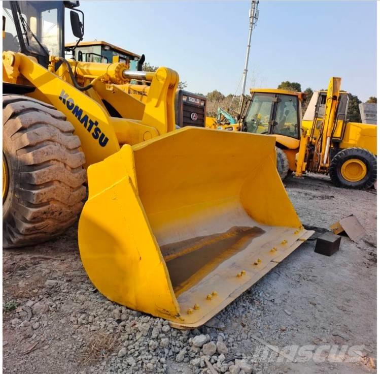 Komatsu WA 470 Фронтальные погрузчики