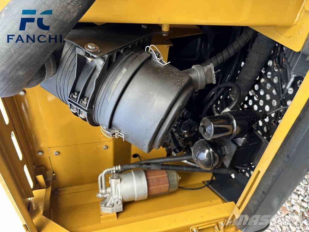 XCMG XE 85 DA Гусеничные экскаваторы
