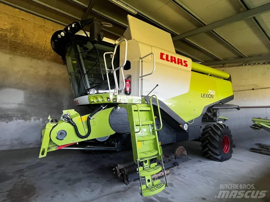 CLAAS LEXION 750 ACR Зерноуборочные комбайны