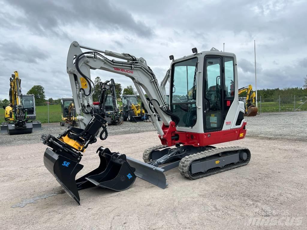 Takeuchi TB225 Мини-экскаваторы