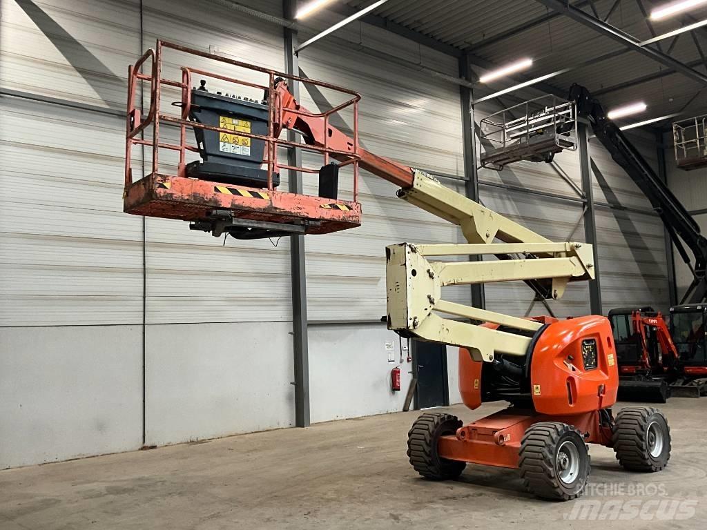 JLG 450 AJ Коленчатые подъемники