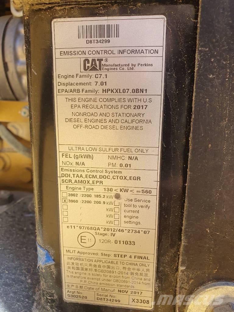 CAT 950M Фронтальные погрузчики
